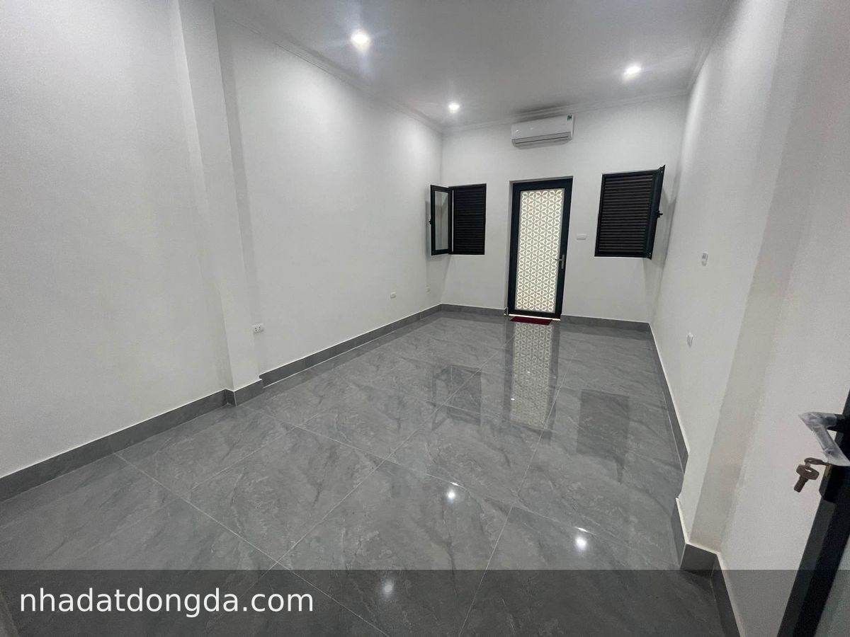 Ảnh 4 nhà Hoàng Ngọc Phách, Láng