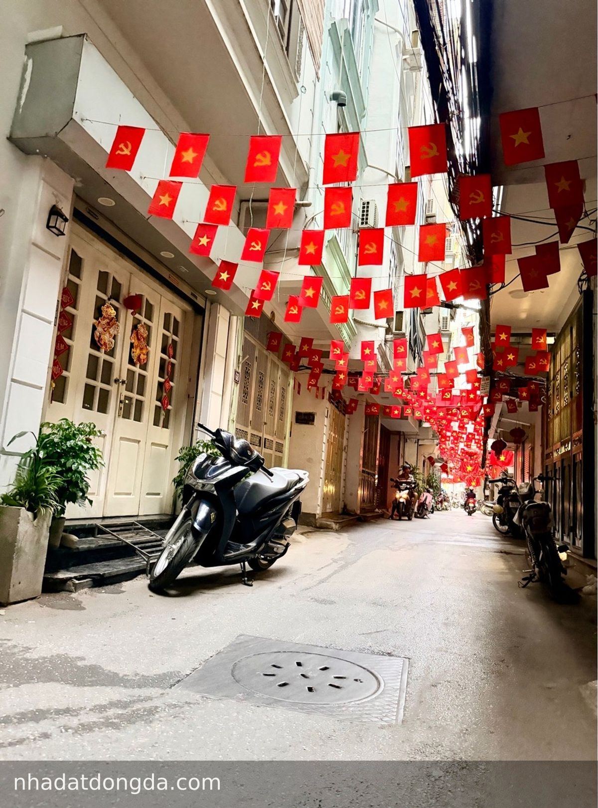 Ảnh 3 nhà Hồ Linh Quang, Văn Chương