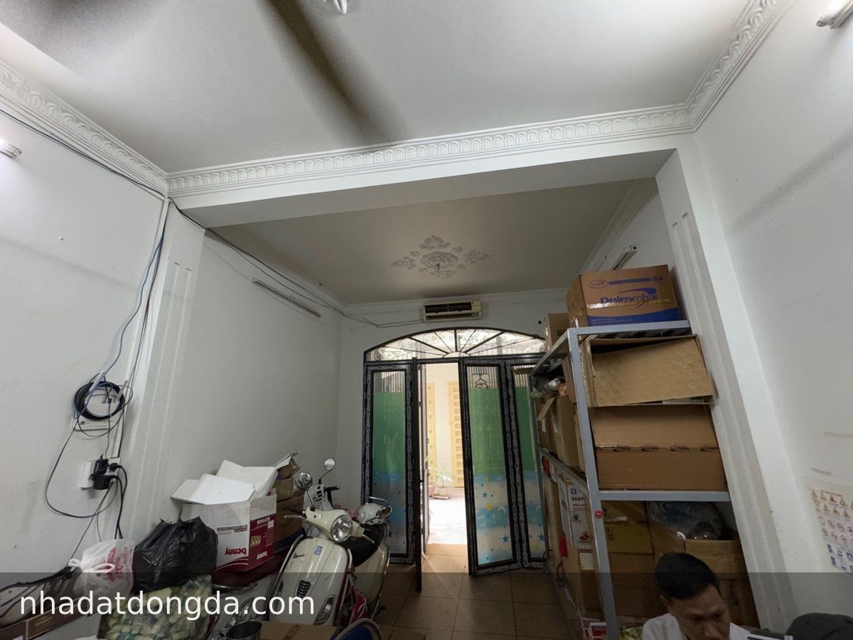 Ảnh 3 nhà Láng, Láng