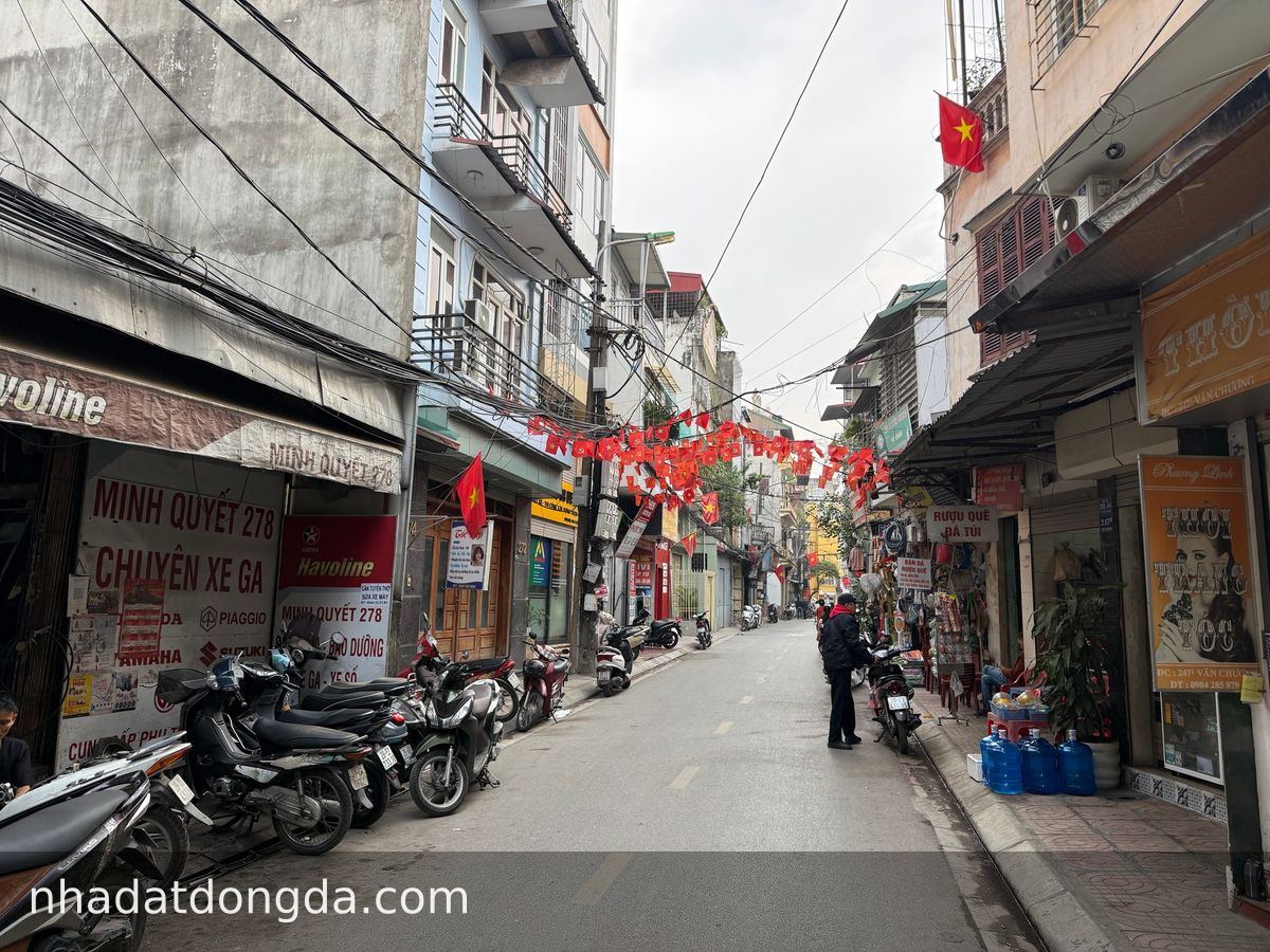 Ảnh 3 nhà Văn Chương, Văn Chương