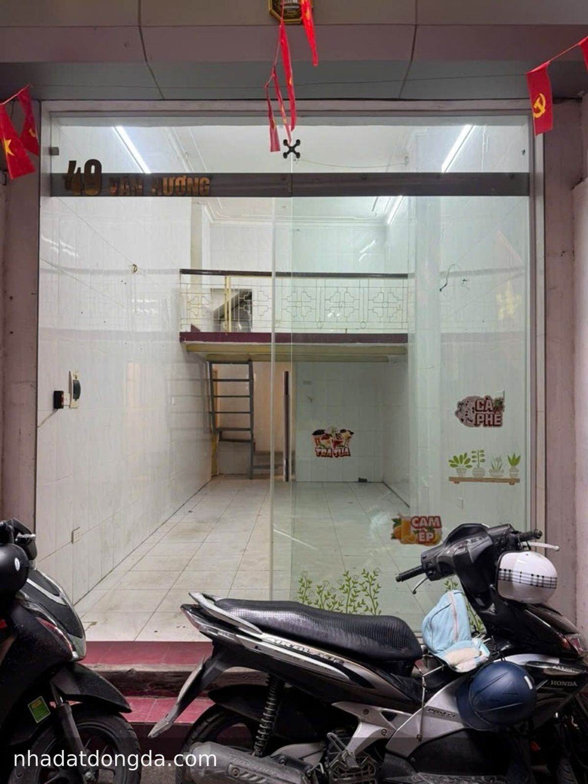 Ảnh 2 nhà Văn Hương Tôn Đức Thắng, Văn Miếu - Quốc Tử Giám